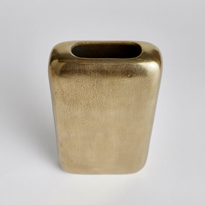 Vase Ravi
