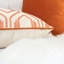 Coussin décoratif géométrique en coton brodé