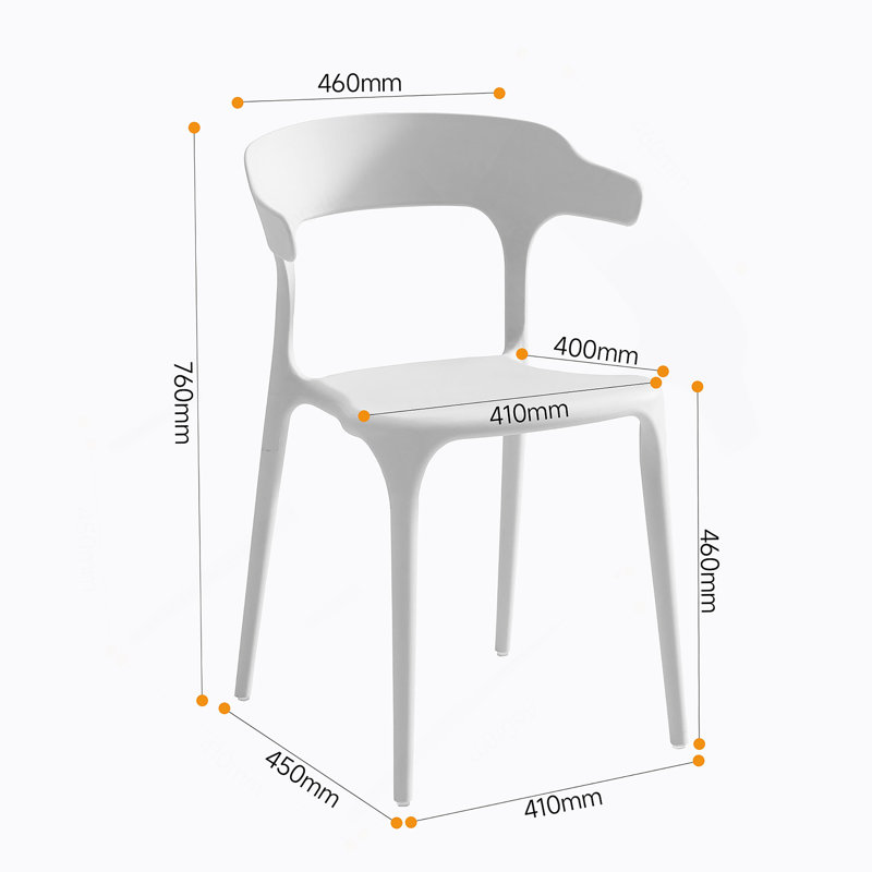 Un ensemble de 4 chaises empilées, Blanc