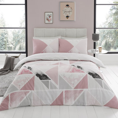 Ambriana Cotton Blend Geometric Shapes Duvet Cover Set with Pillowcases Included