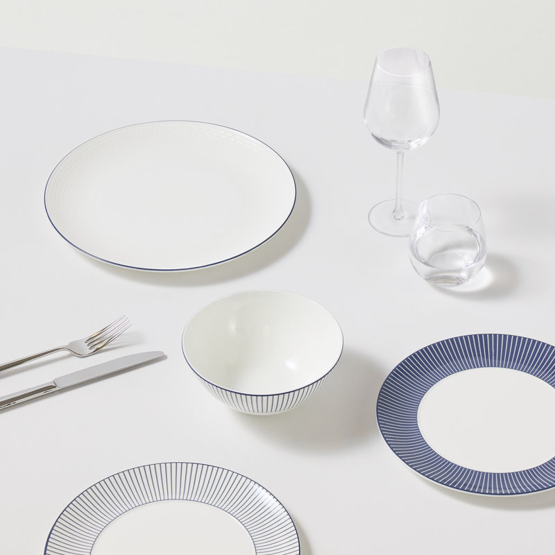 Wedgwood Gio Blue Plate 9.3in Pinstripe, Blue/White
