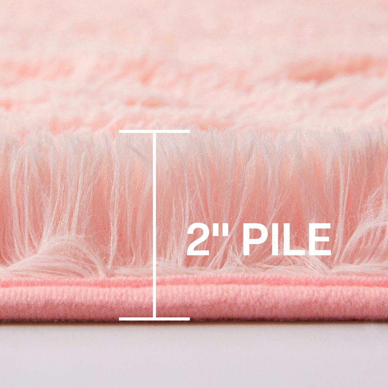 Tapis à poils longs 4 × 4 - Confort moelleux, style moderne, lavable à la machine