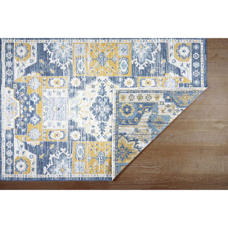 Bentzel Indoor/Outdoor Area Rug, Rectangle 2' x 3'