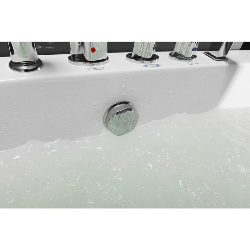 1690mm x 900mm Freestanding Acrylic Bathtub