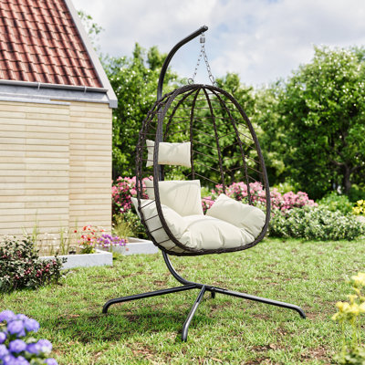 Fauteuil à œufs suspendu avec support