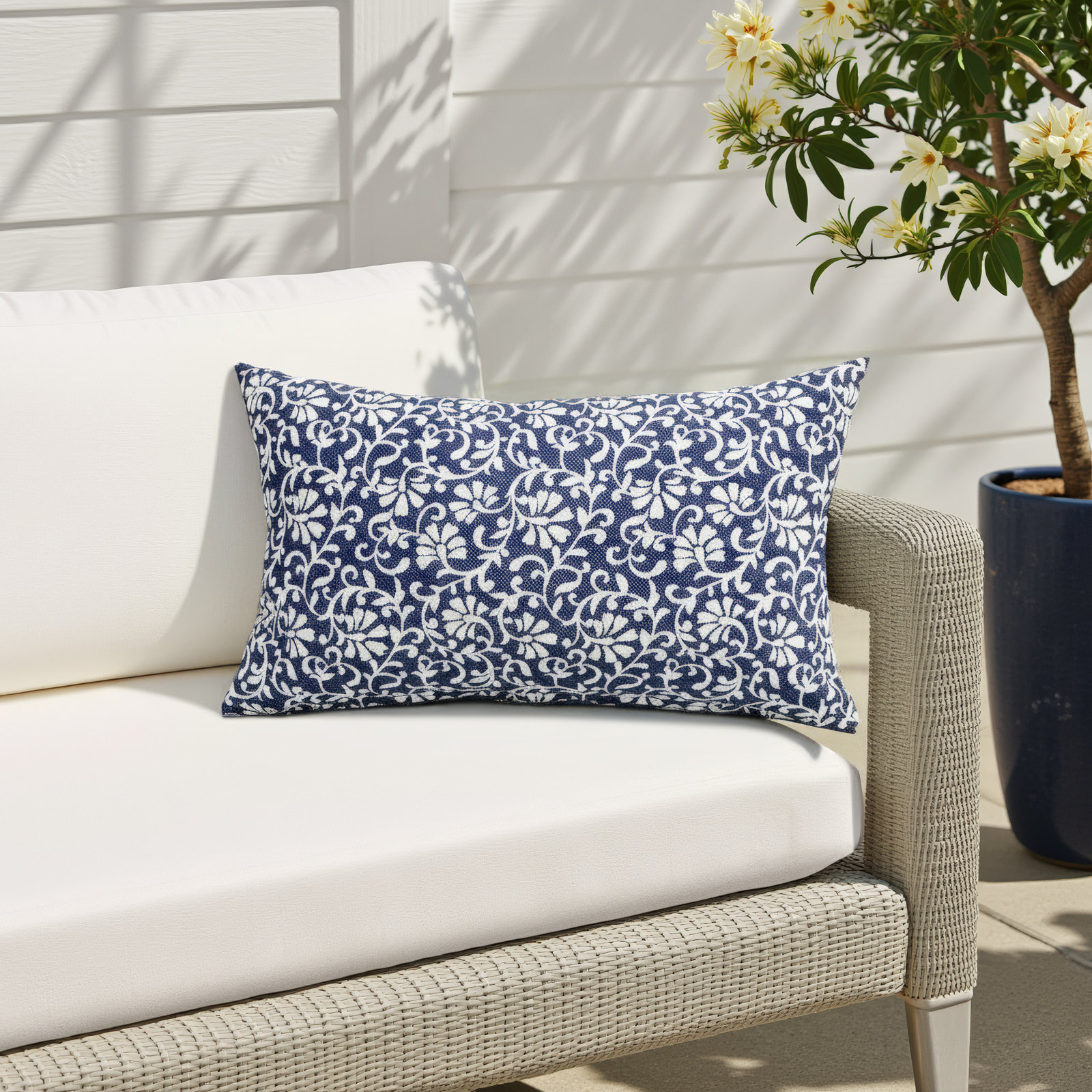 Tempo 20" x 12" Throw Pillow