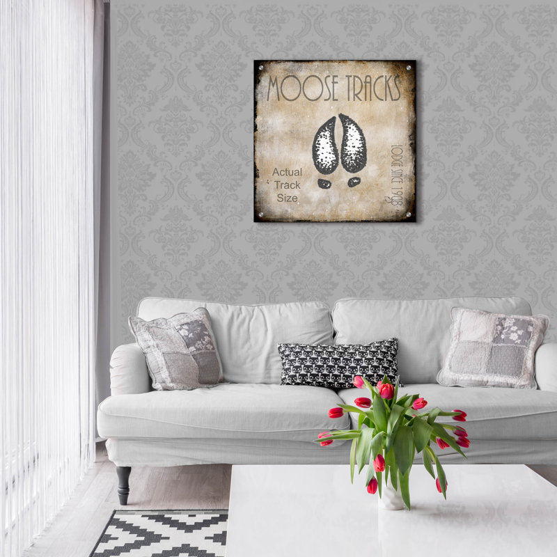 "Moose Lodge 2 - Moose Tracks 2" par Lightbox Journal, H 24 po x l 24 po x P 0,2 po