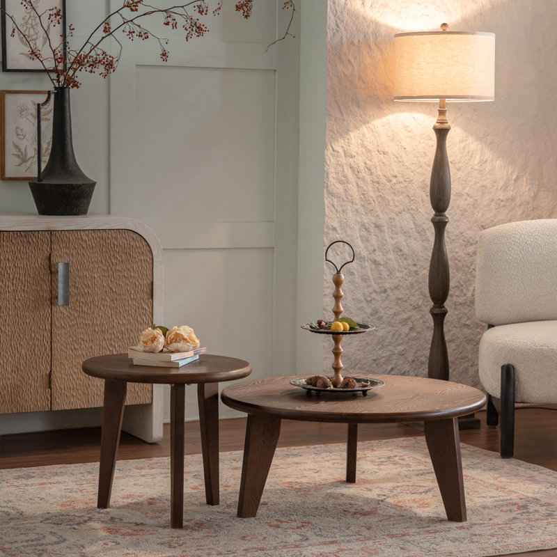 Ensemble de salon 2 pièces en bois massif avec base à trois pieds qui allie les styles moderne et campagnard 
