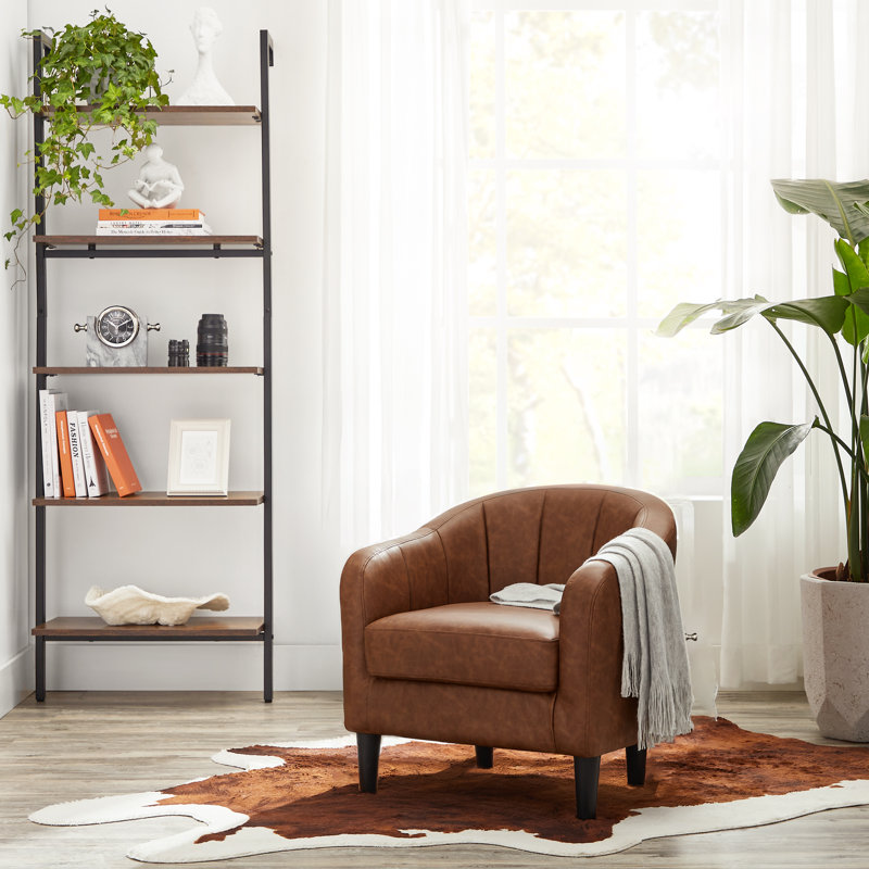Petit fauteuil demi-tonneau en cuir Alina, Similicuir brun