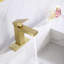 Robinet de lavabo pour salle de bain à poignée simple en laiton massif 6,85 "H-61484446