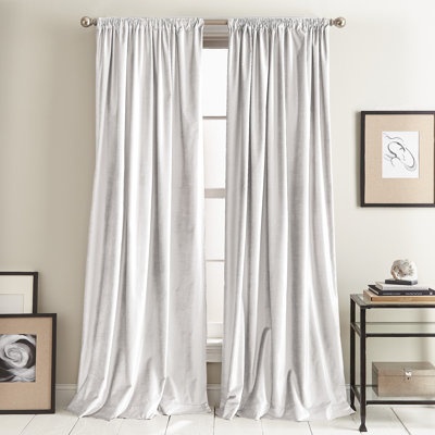 Paire de rideaux obscurcissant avec passe-tringle Modern