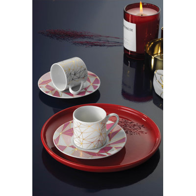 Ensemble tasse à café et soucoupe