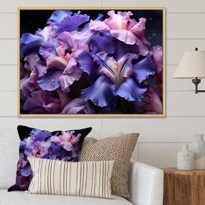 «Midnight Purple Irises Serenity» dévoilé sur toile