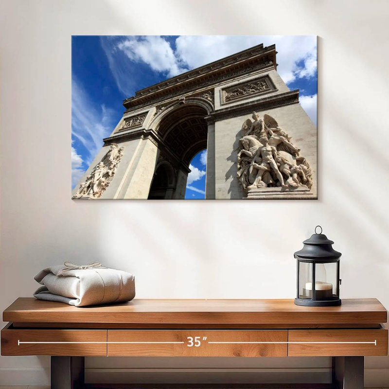 Lilie Arc De Triomphe Up Close, 16" H x 24" W