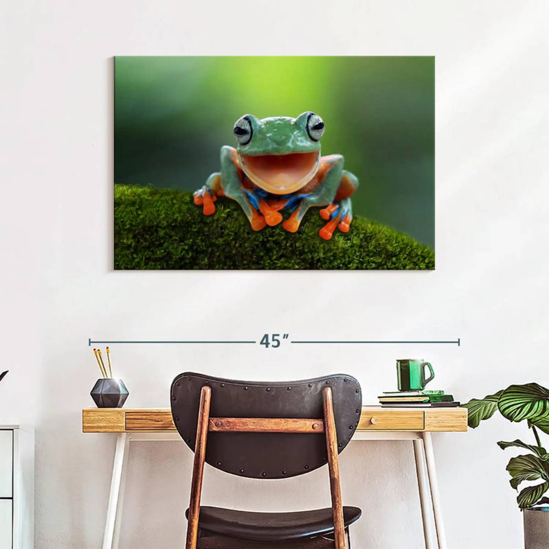 Brampt Happy Tree Frog, 26" H x 39" W