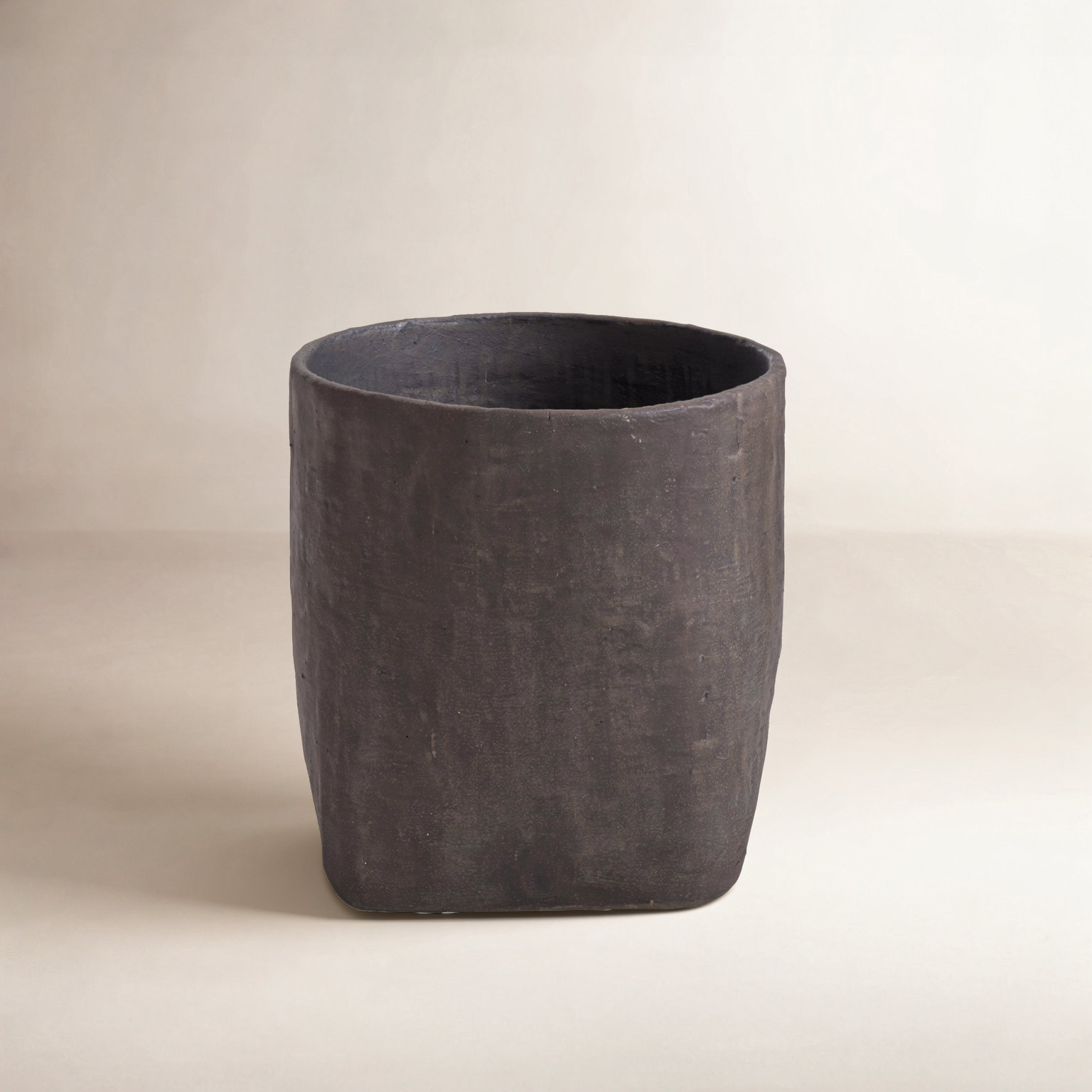 16" Pot Planter, Brown