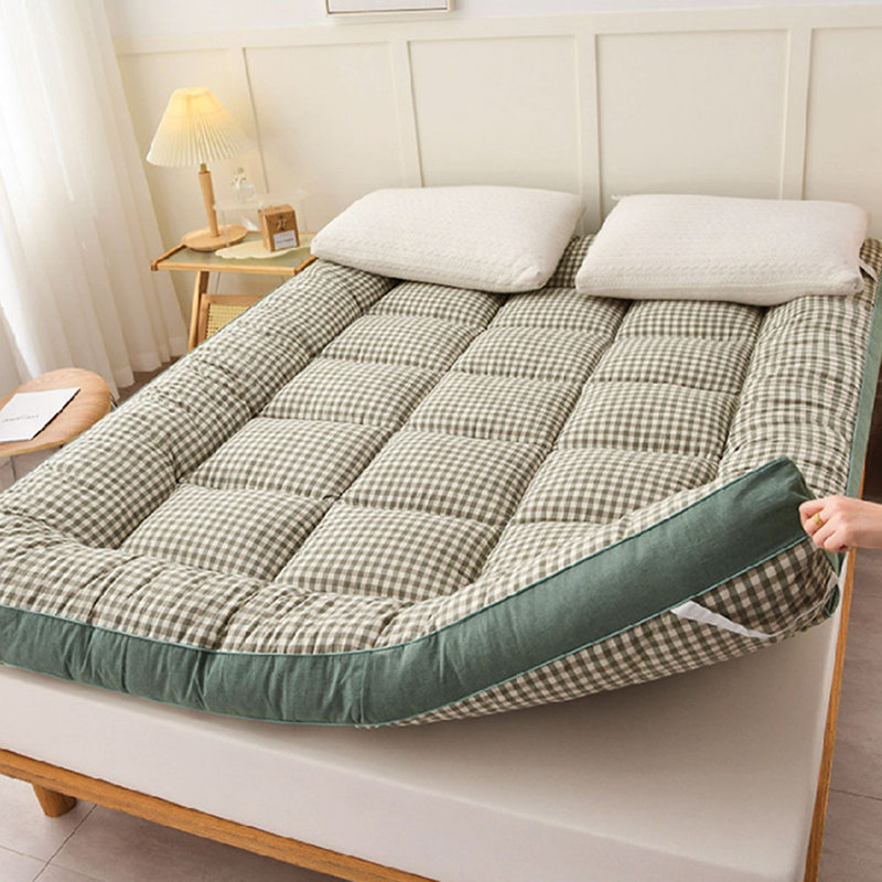Comfortable Quilted Mattress Topper