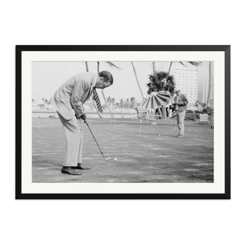 Frank Sinatra Golfing, Black, 27" H x 38" W