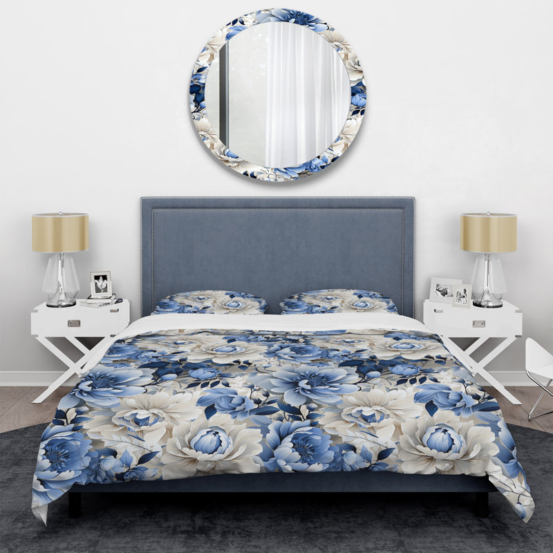 Floral Blue And White Victorian Pattern IV Polyester Floral Duvet Cover Set, Queen Duvet Cover + 2 Standard Shams