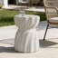 Tables de bout d'extérieur en ciment pour patio, intérieur et extérieur-131179220