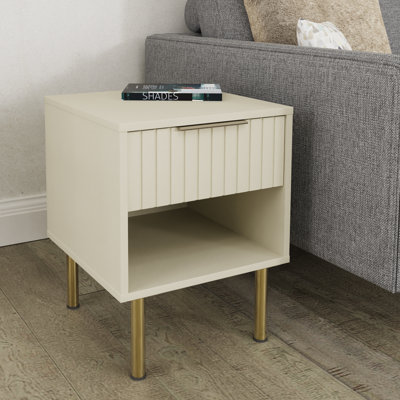 Nervata Living End Table