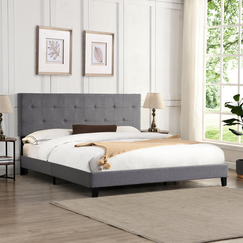 Très grand lit avec tête de lit tapissier en tissu de lin - Sans sommier gris facile à assembler 80,71 po Largeur 86,4 lb Poids 93,5 poids du colis 45,09 Hauteur Plateforme requise Capacité de charge de 600 lb