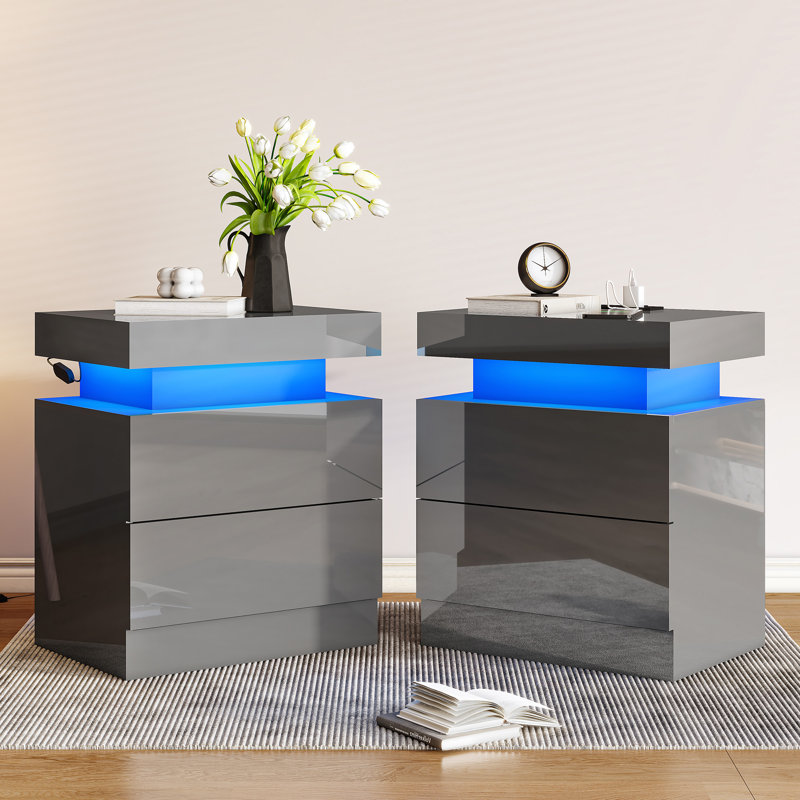 Table de chevet à haute brillance avec station de charge Bhhatu, Gris