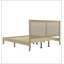 Lit plateforme king size en bois massif avec tête de lit en rotin, durable et élégant pour les chambres modernes et de style bord de mer