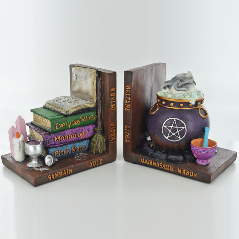 Witch''s Cauldron Bookends