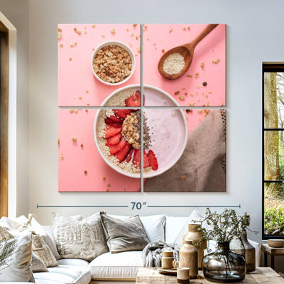 Yarlin Strawberry Oatmeal Breakfast