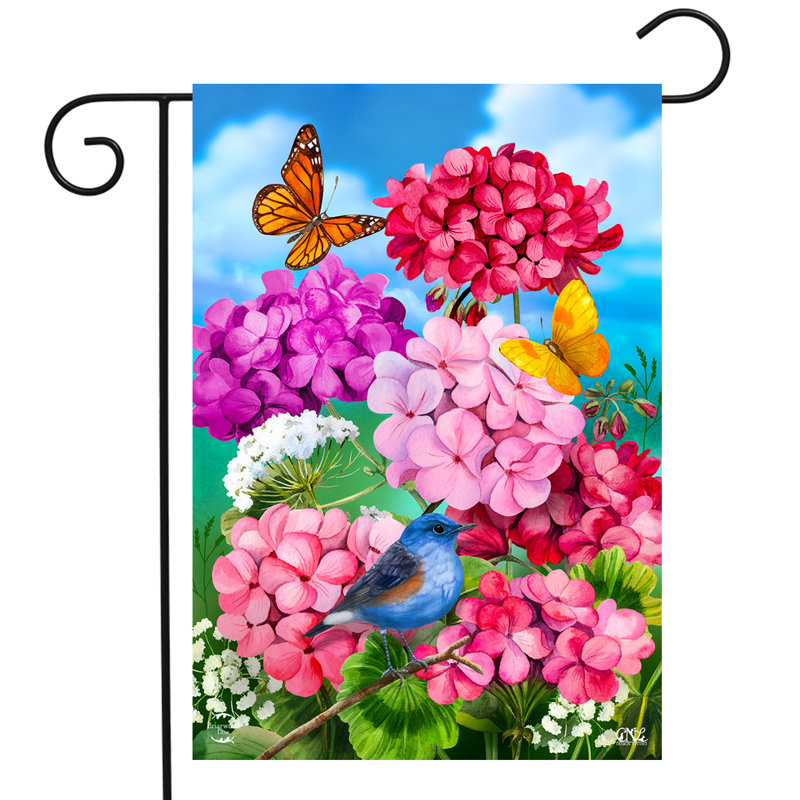 Drapeau de jardin géraniums en fleurs