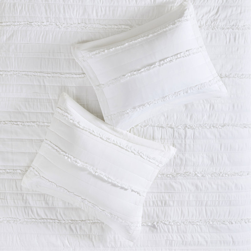 Courtepointe en microfibre blanc très grand / très grand blanc à volants, housse 100% avec coussin contrastant 4 pièces à volants avec très grand jeté, look élégant