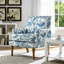 Fauteuil d'appoint rembourré avec garniture cloutée