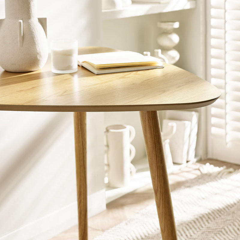 Detres Dining Table, Brown