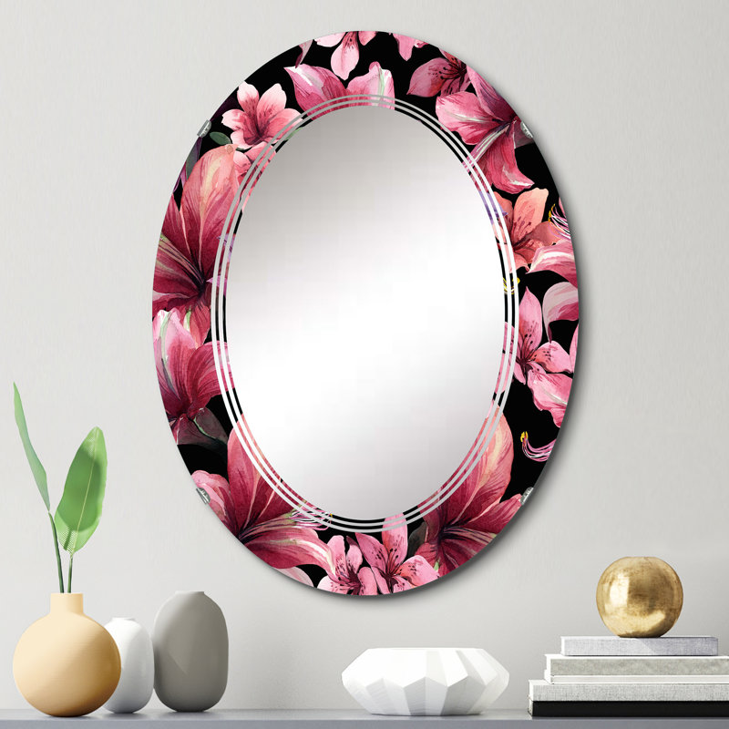 Fleurs tropicales rouges sur fond noir I - miroir mural traditionnel, 30 po x 20 po