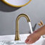 Robinet sans contact au design épuré, hygiénique et économe en eau-71631043