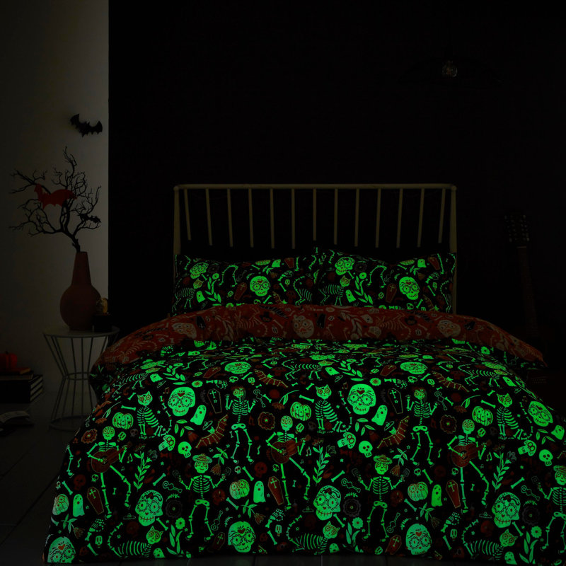 Dakota No Pattern Duvet Cover Set with Pillowcases Included, Double