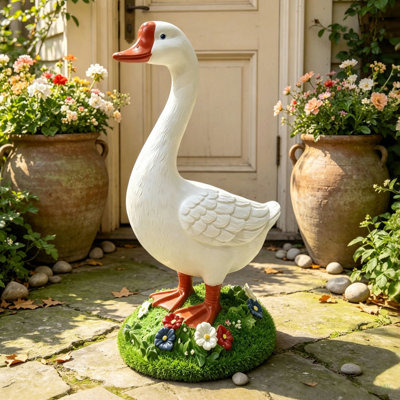20 Inch DIY Paintable Goose Garden Statue, Magnesia Outdoor Yard Sculpture, White Goose Farmhouse Decor for Patio Lawn Backyard Porch