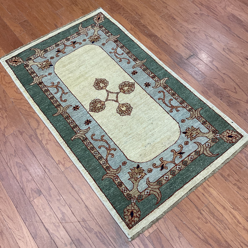  Handmade Oushak Wool Rug