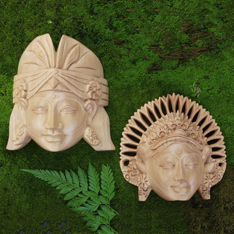 Ensemble de 2 masques en bois Kecak and Janger