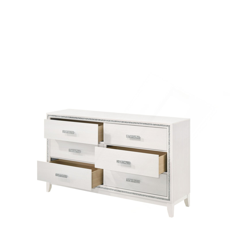 Commode à finition blanche