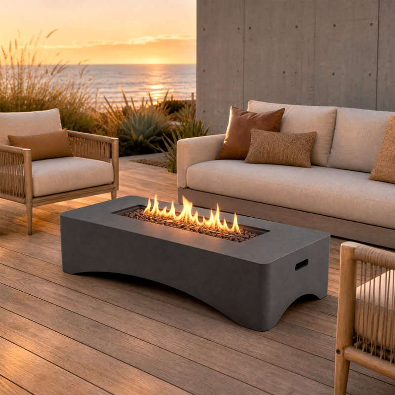 Table de foyer rectangulaire au propane de 142 cm (56 po), 50 000 BTU, avec rangement dissimulé pour la bouteille de gaz, design léger de style béton pour patio, terrasse et jardin, pierres de lave et housse incluses