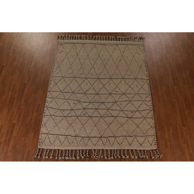 Geometric Hand-Knotted Rectangle 7'9'' x 9'8'' Wool Area Rug in Beige/Ivory