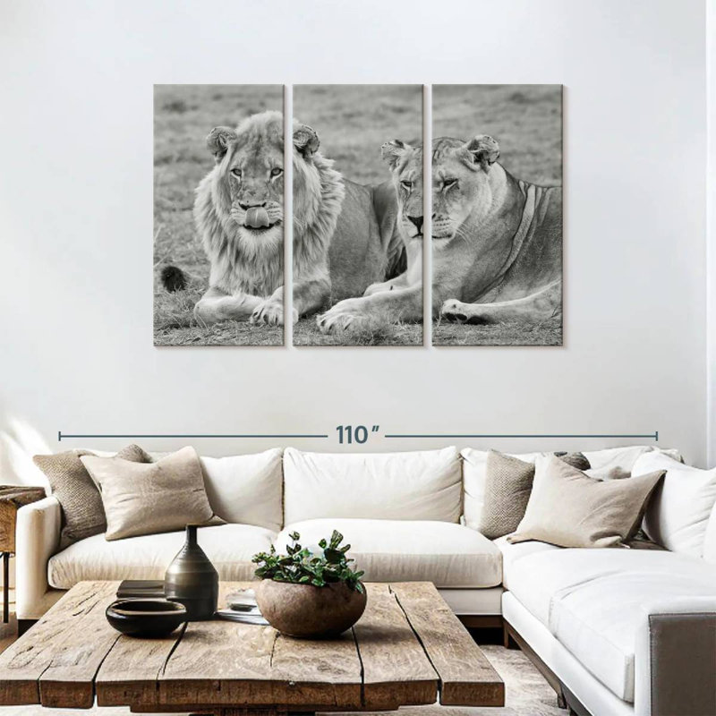 Brampt Lion Couple I, 48" H x 74" W