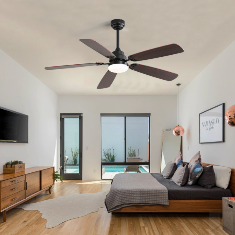 Ventilateur de plafond 52 pouces avec lumière à DEL à intensité variable, 6 vitesses, 5 pales, moteur à courant continu pour l'intérieur