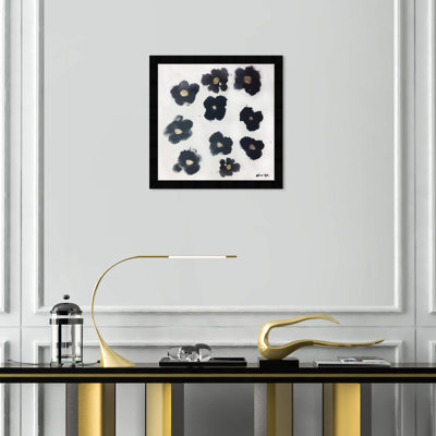 «Blue and Gold Camellias Flowers Glam», art moderne encadré pour le salon