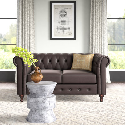 Causeuse Chesterfield à accoudoirs arrondis 61,02 po Ariclia