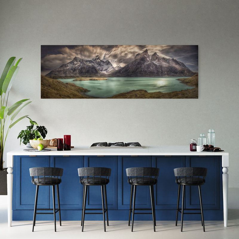 «Dramatic Mountain Lake», art dramatique serein abstrait paysage de montagne, H 60 po x l 20 po