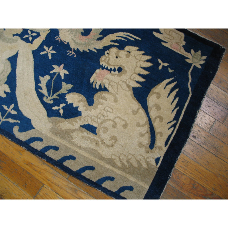 Hand Knotted Wool Area Rug in Blue