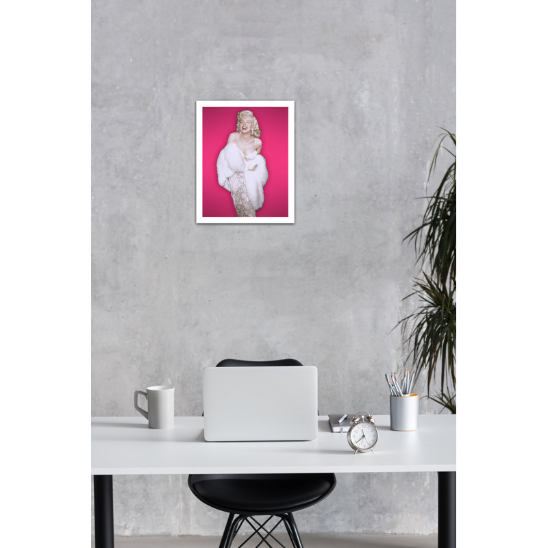 Marilyn Monroe souriant en fourrure - photographie, Rose / blanc, L 8 po x H 10 po